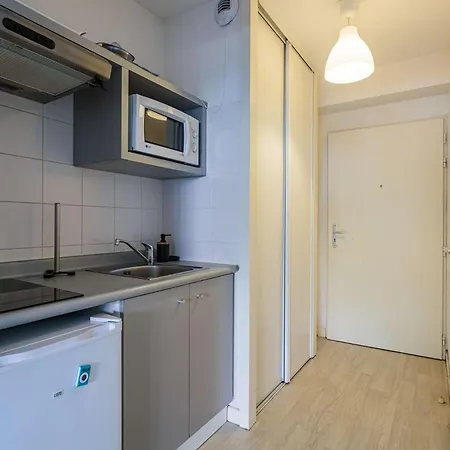 Avec Terrasse, Parking En Sous-sol, Entre Biarritz Et Anglet, A 5 Km Des Plages - Fr-1-3-600 Apartment