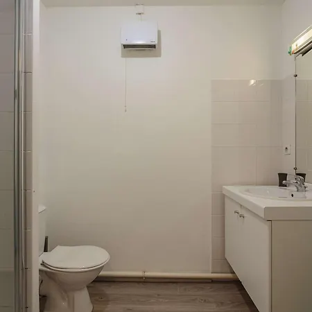 Avec Terrasse, Parking En Sous-sol, Entre Biarritz Et Anglet, A 5 Km Des Plages - Fr-1-3-600 Apartment